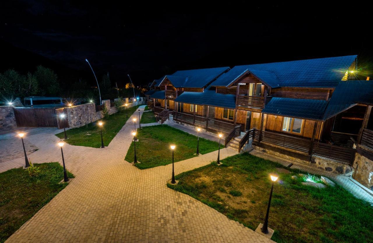 Hotel Banguriani Mestia Esterno foto