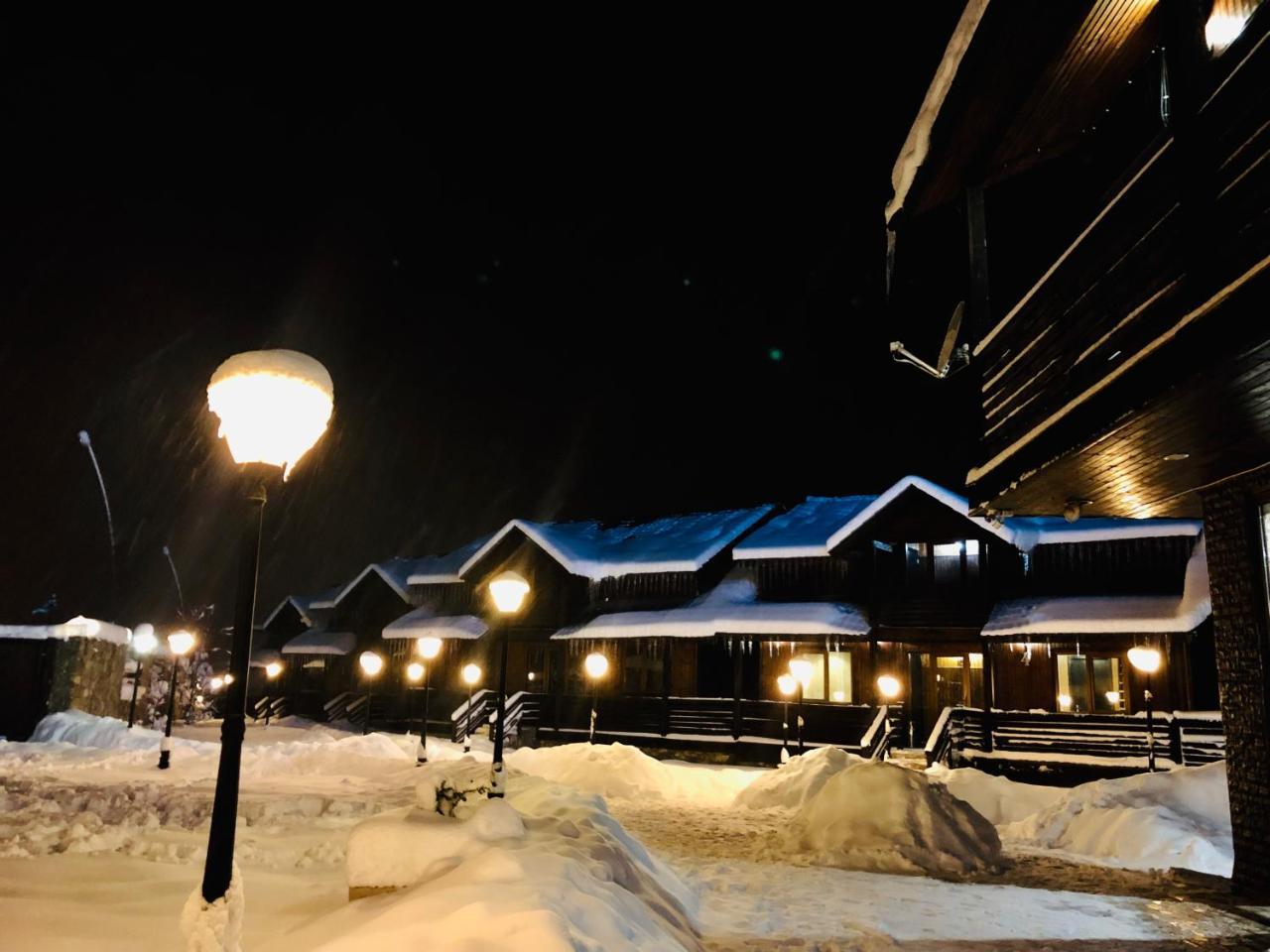 Hotel Banguriani Mestia Esterno foto