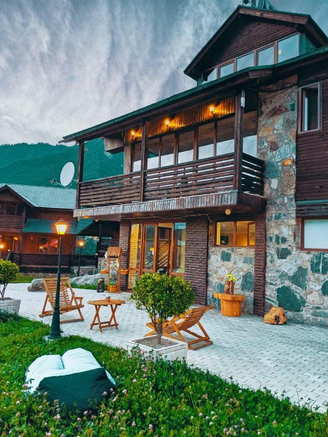 Hotel Banguriani Mestia Esterno foto